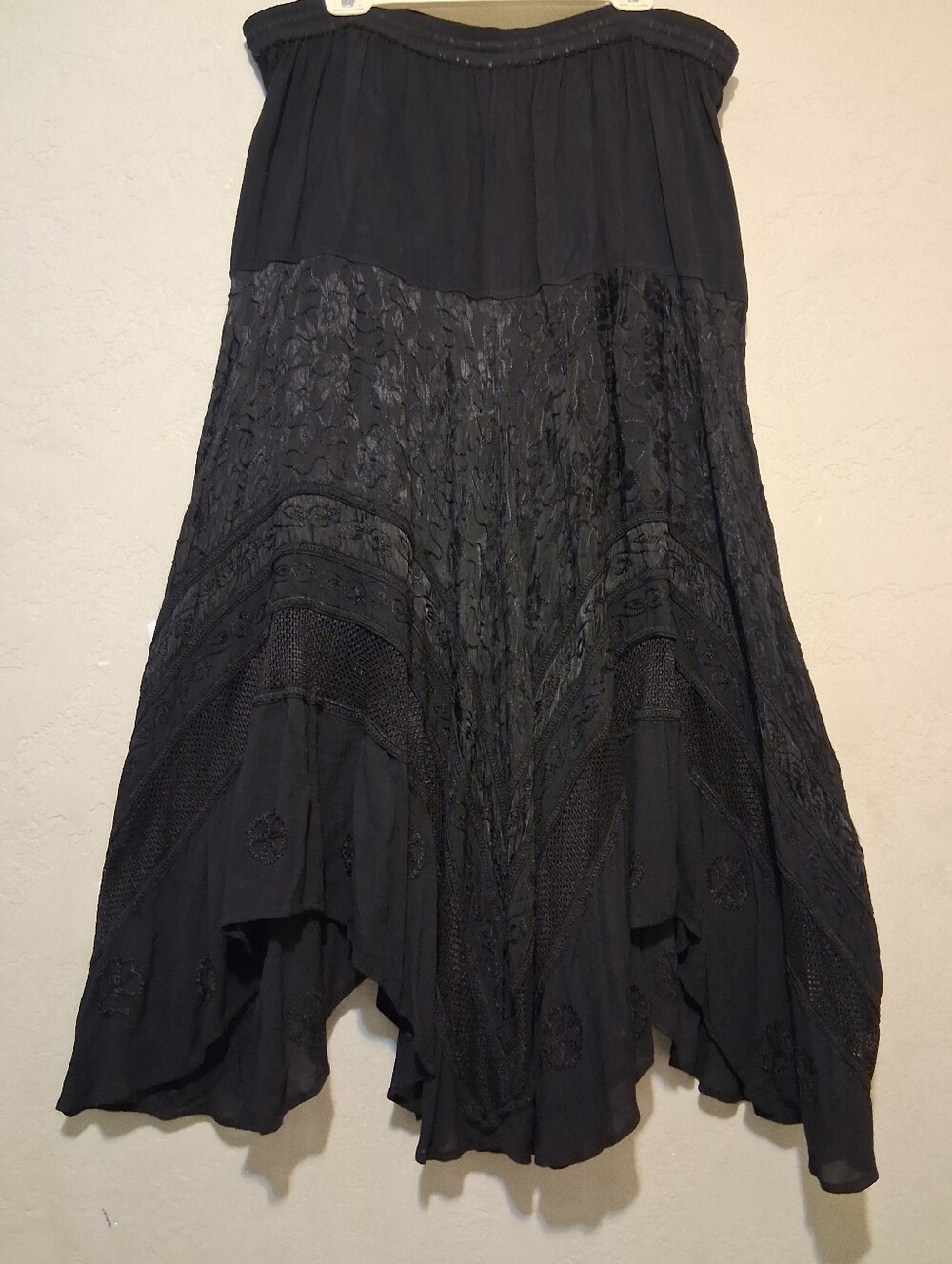 Victorian Style Black Tiered Skirt Embroidered Handkerchief Renaissance - Picture 2 of 16